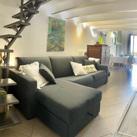 Pres Du Vieux Port Studio Terrasse Vue Degagee Eglise De Saint Jean Bastia  Bagian luar foto